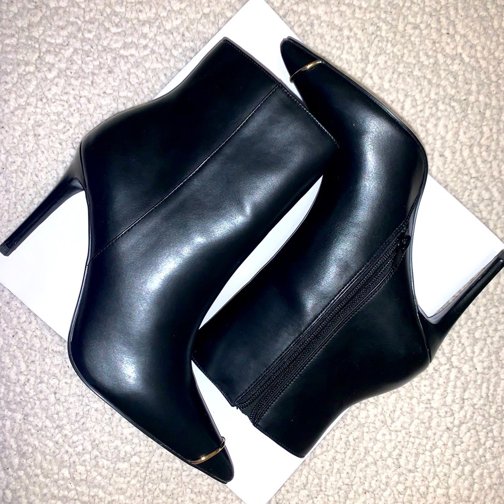 Charles & Keith Pointed Toe Calf Boots Black